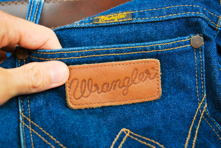 Picture of Men's Wrangler Jeans - 45 lbs (Good Quality)